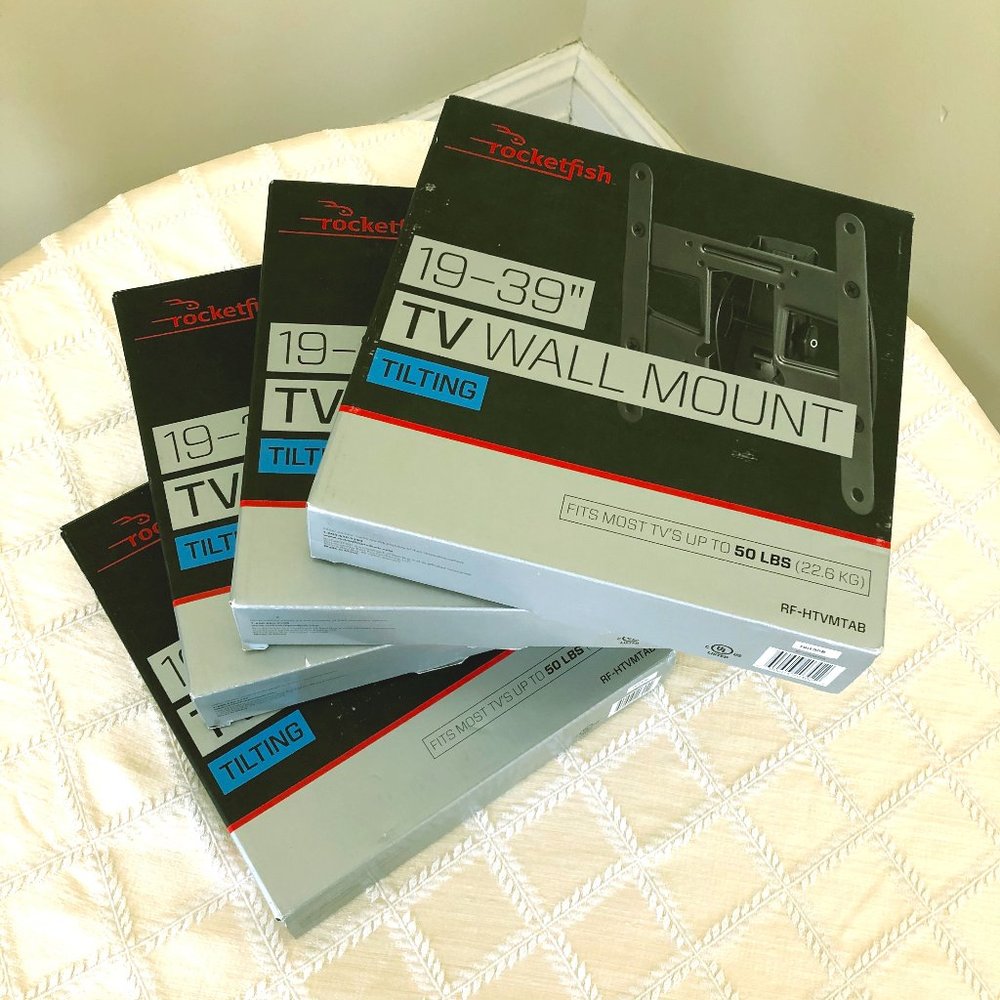 ONE (1) Rocketfish Tiliting TV Wall Mount NIB